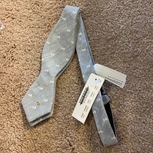 J Crew Silk Linen Achor Bow tie G4543